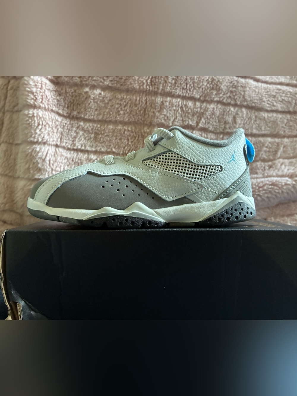 Jordan MVP Kids Grey, White & Blue Low-Top Sneakers BRAND NEW